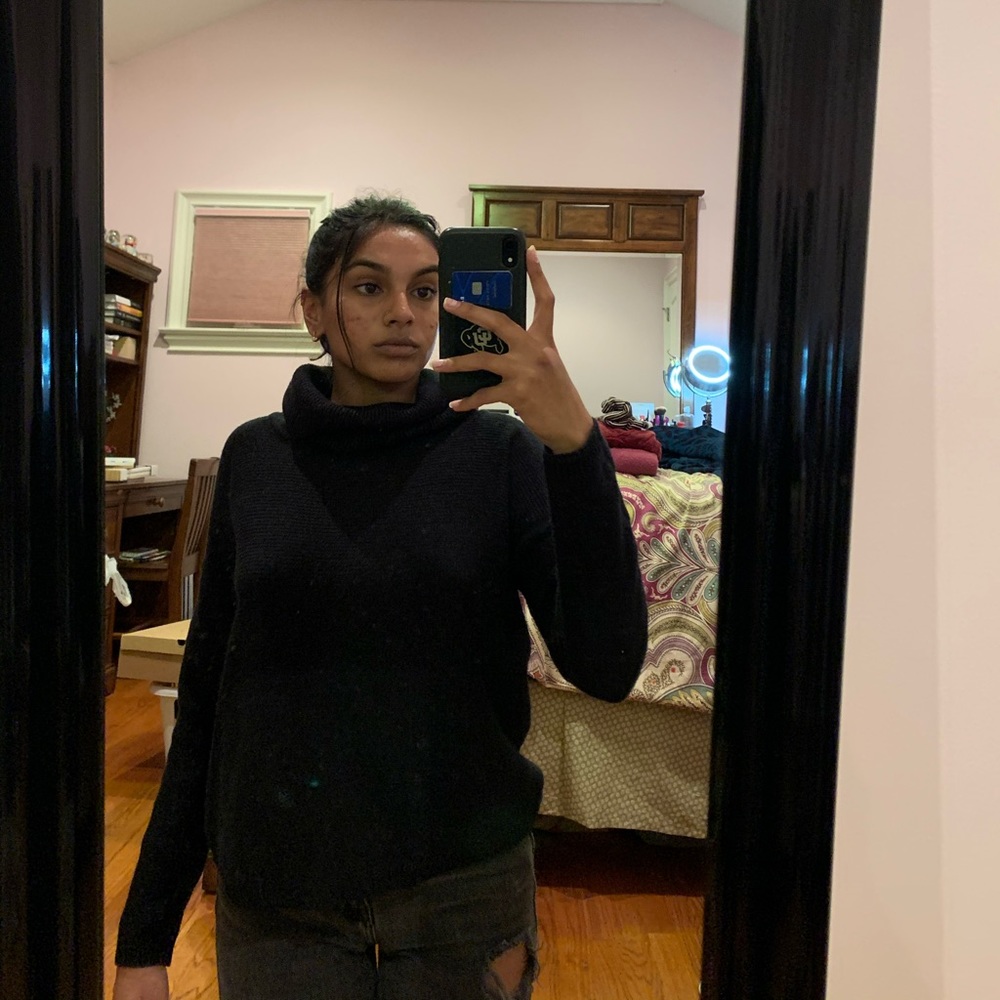 turtle neck sweater